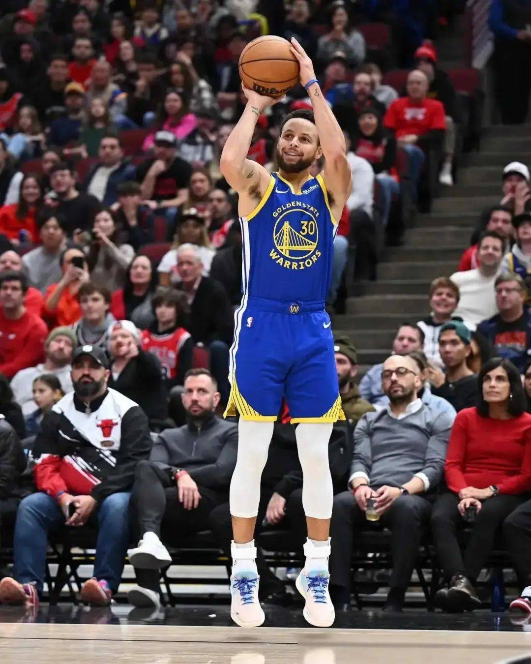 开云官网APP下载-关于绝杀瞬间：最难忘的决定胜负的投篮合集的信息