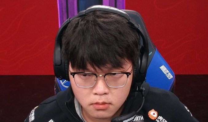 开云平台-包含LOL选手个人能力评估：谁将成为下一个超级明星的词条