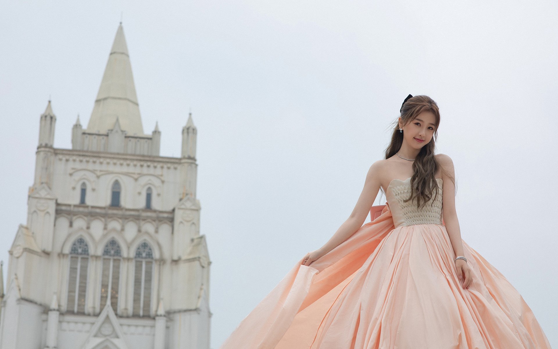 kaiyun体育综合-德甲引入VR技术，推动虚拟观赛新纪元，德甲官方解说