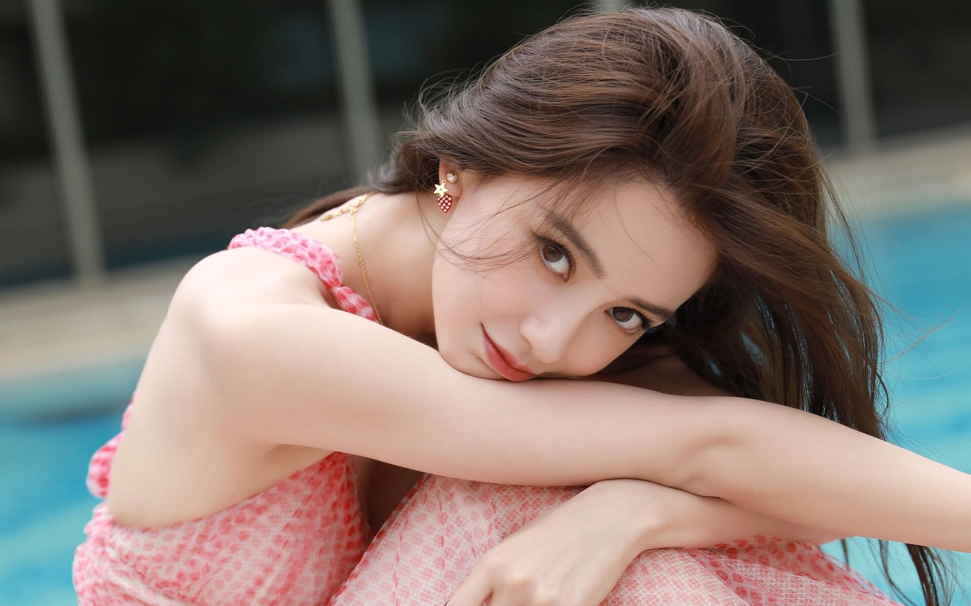 卡迪夫连胜收官,英超积分榜上的表现引人瞩目,英超球星卡