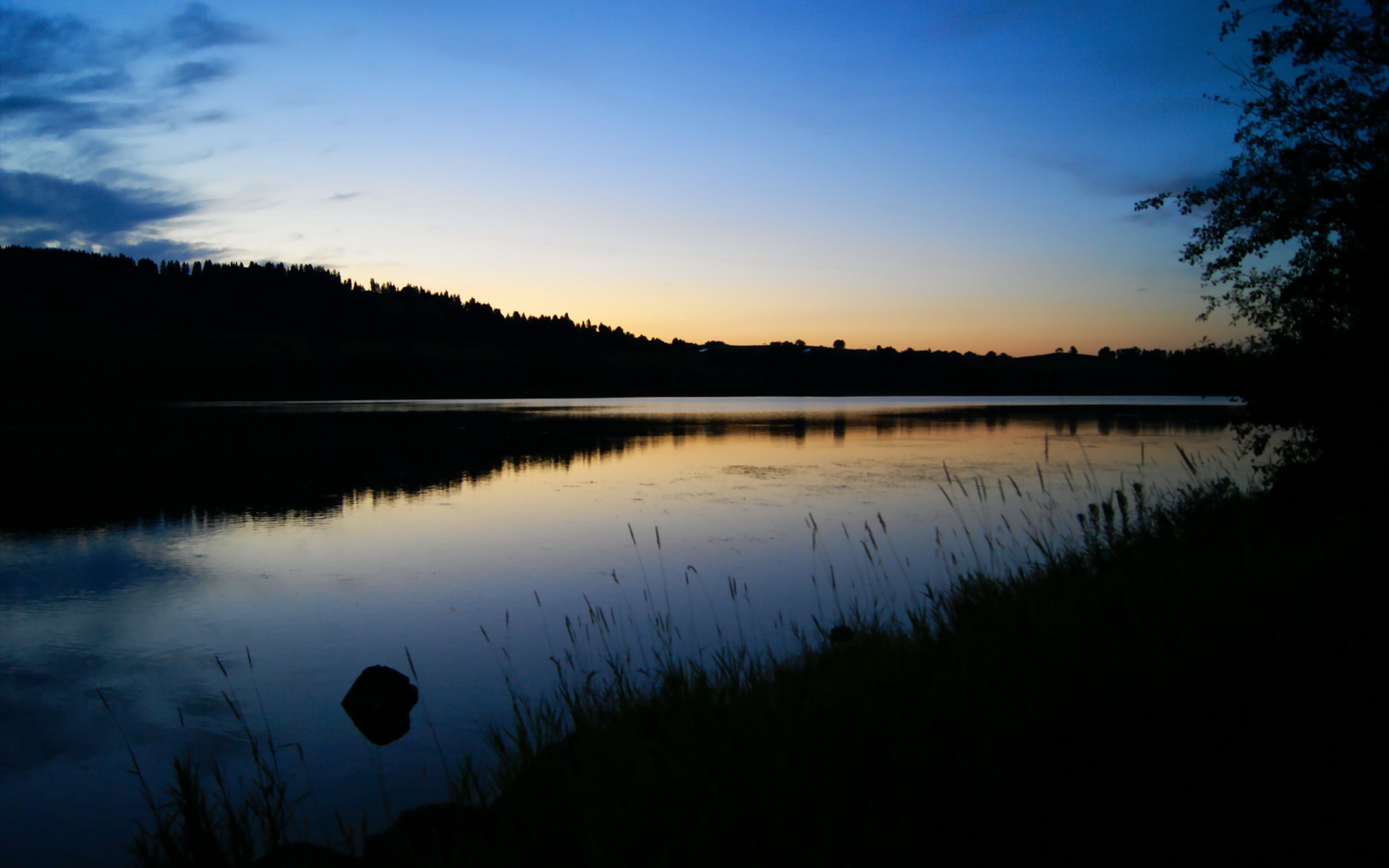 开云kaiyun-莱比锡红牛全队跑动积极控制局势，莱比锡红牛是哪个联赛的球队
