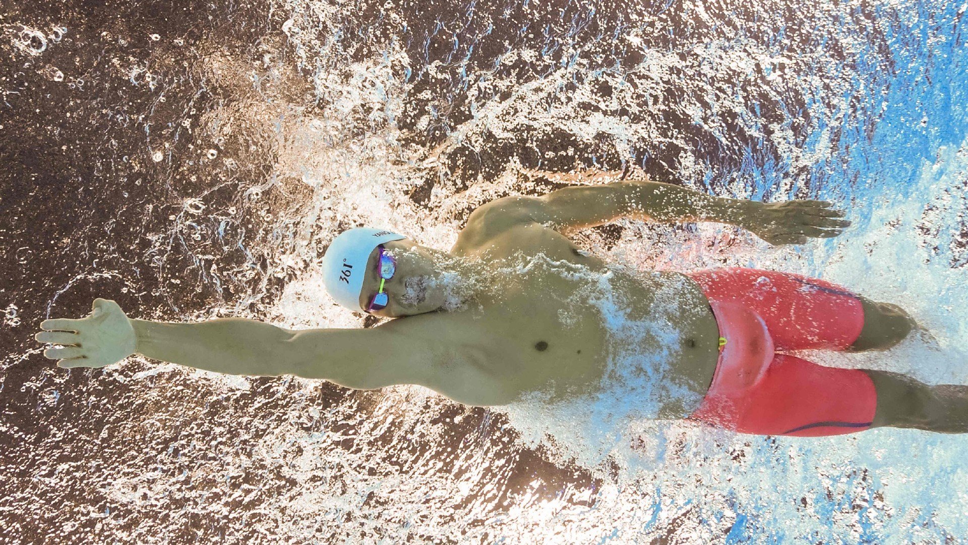 Kaiyun APP-乔治·巴尔：全黑队防线的重要一员，稳定发挥是球队获胜的关键